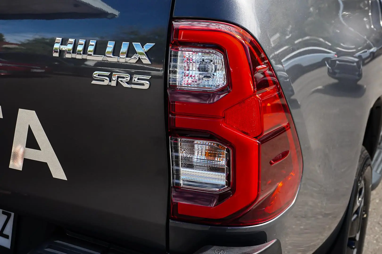 2023 Toyota Hilux Gallery Image 14