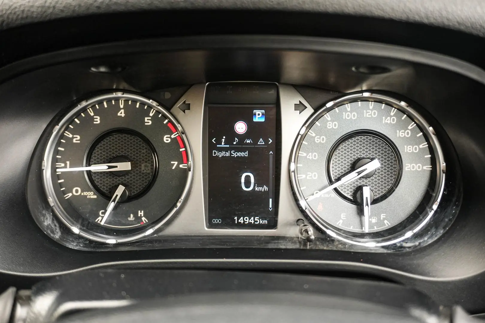 2025 Toyota Hilux Gallery Image 19