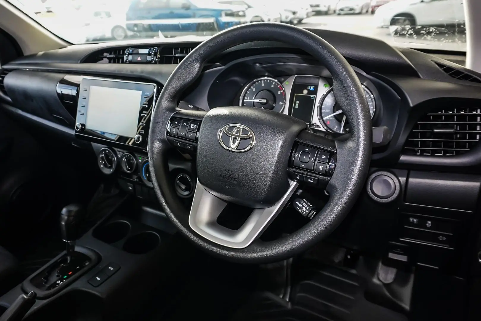 2023 Toyota Hilux Gallery Image 7