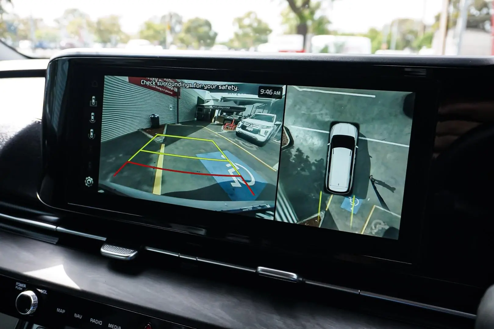 2021 Kia Carnival Gallery Image 24