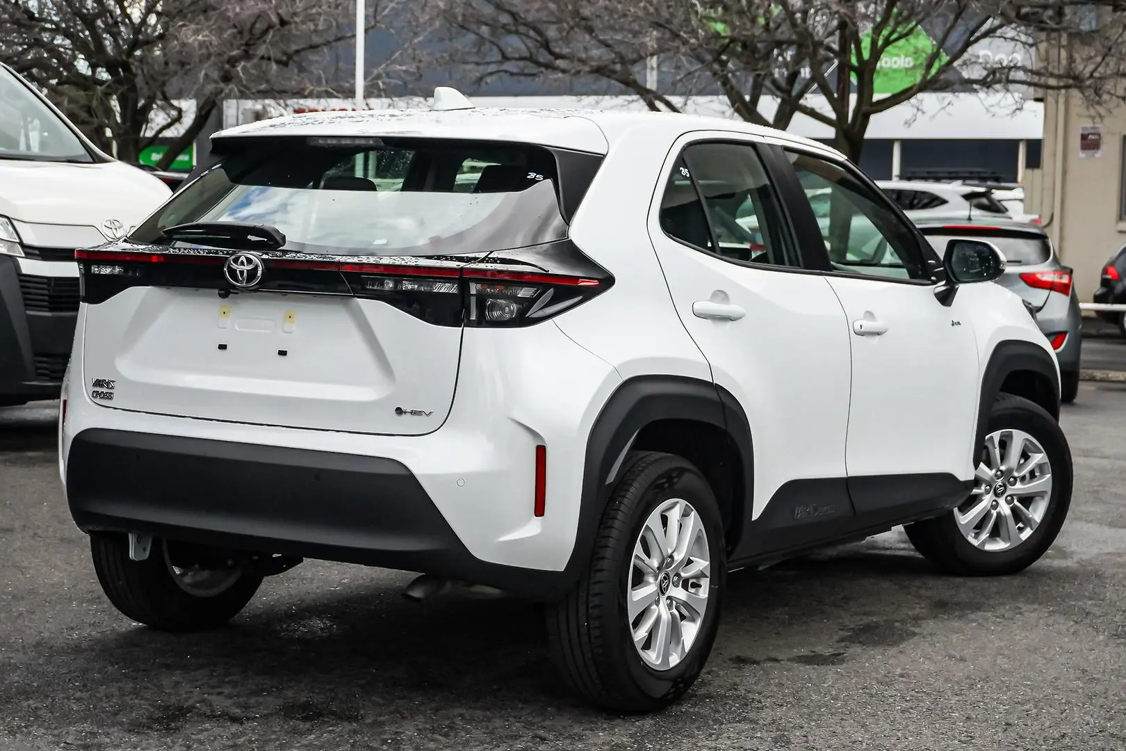 2025 Toyota Yaris Cross Gallery Image 3