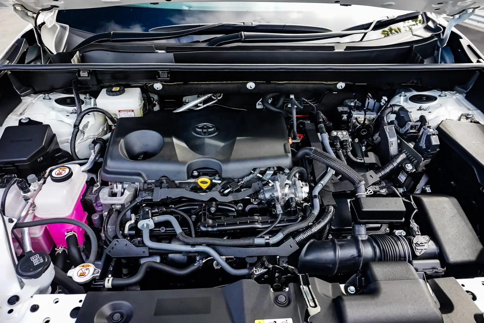 2021 Toyota RAV4 Gallery Image 25