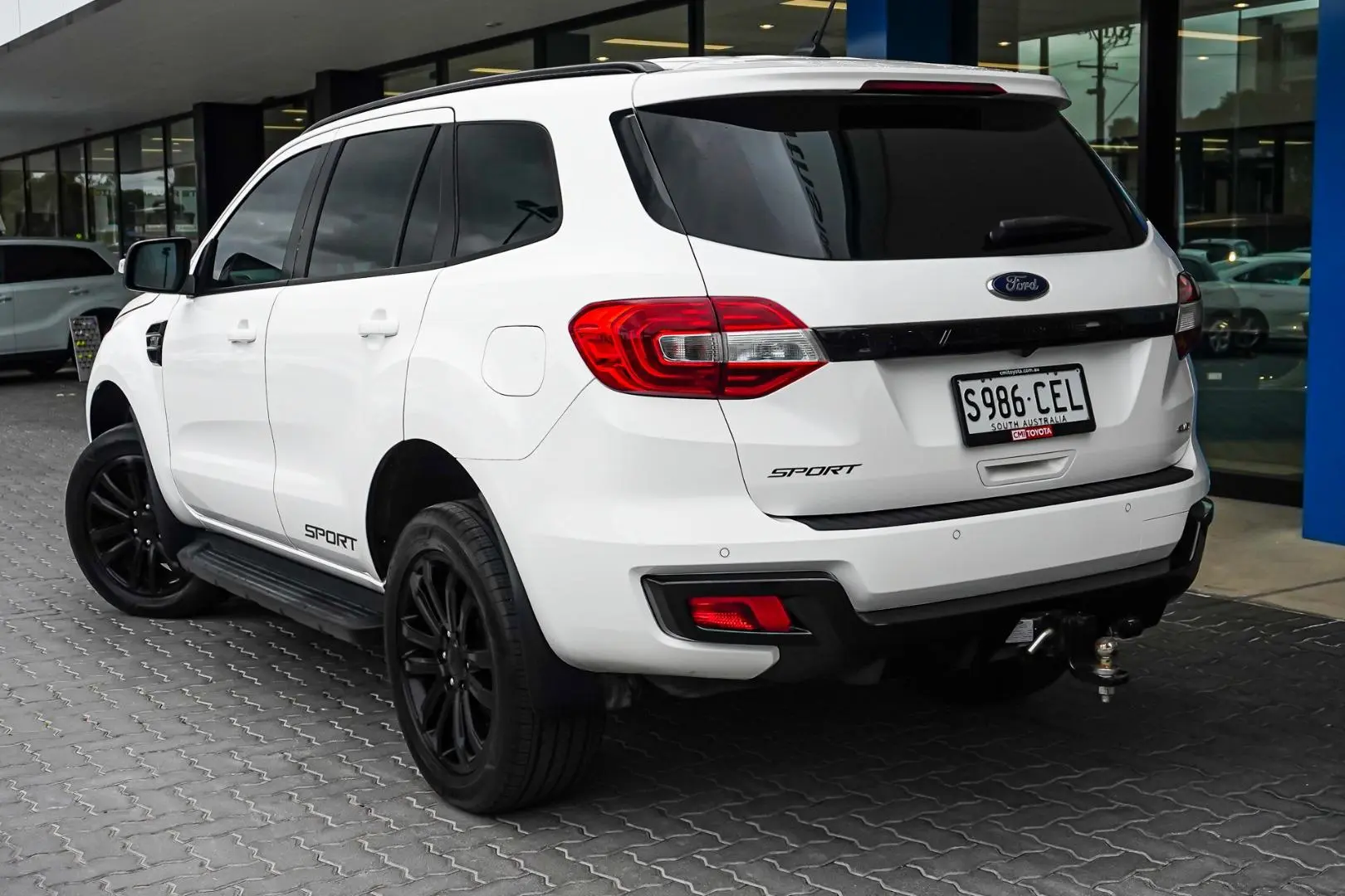 2021 Ford Everest Gallery Image 3