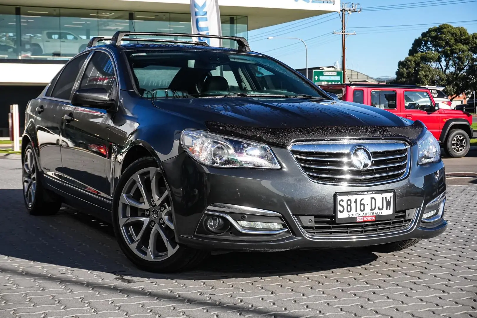 2017 Holden Calais Gallery Image 2