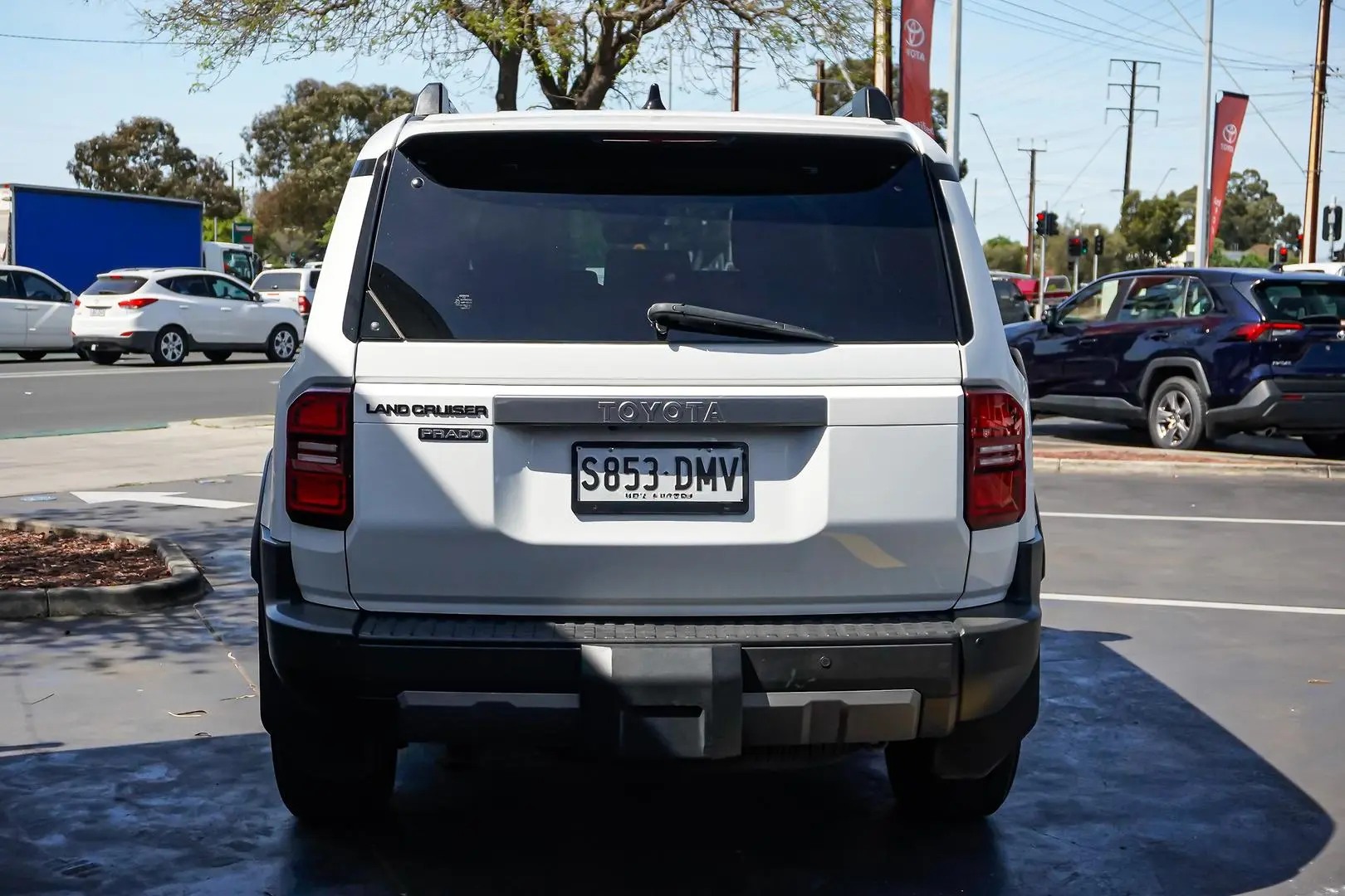 2024 Toyota Landcruiser Prado Gallery Image 6