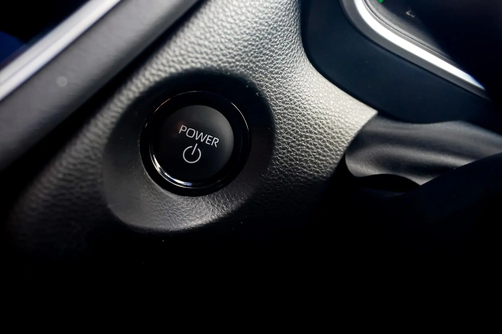 2025 Toyota Corolla Cross Gallery Image 25