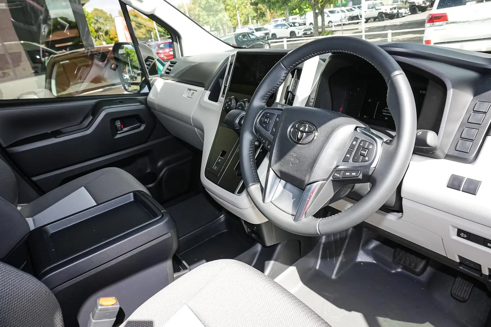 2025 Toyota Hiace Gallery Image 7