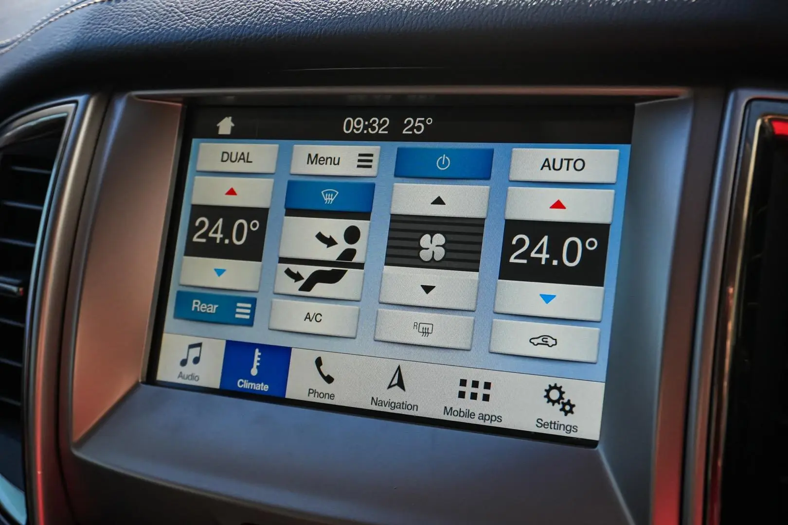 2019 Ford Everest Gallery Image 23