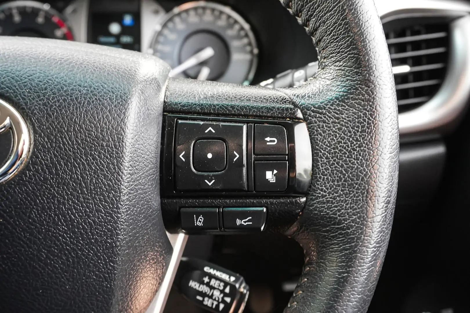 2022 Toyota Hilux Gallery Image 21