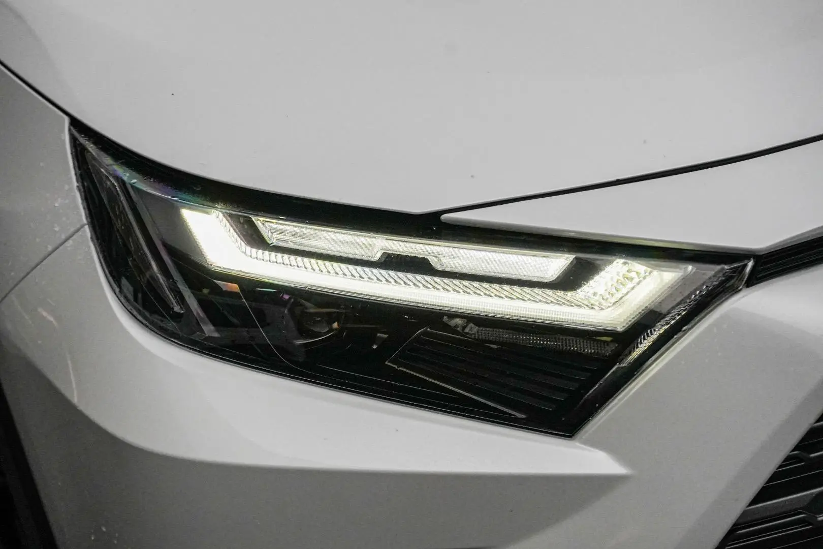 2024 Toyota RAV4 Gallery Image 12