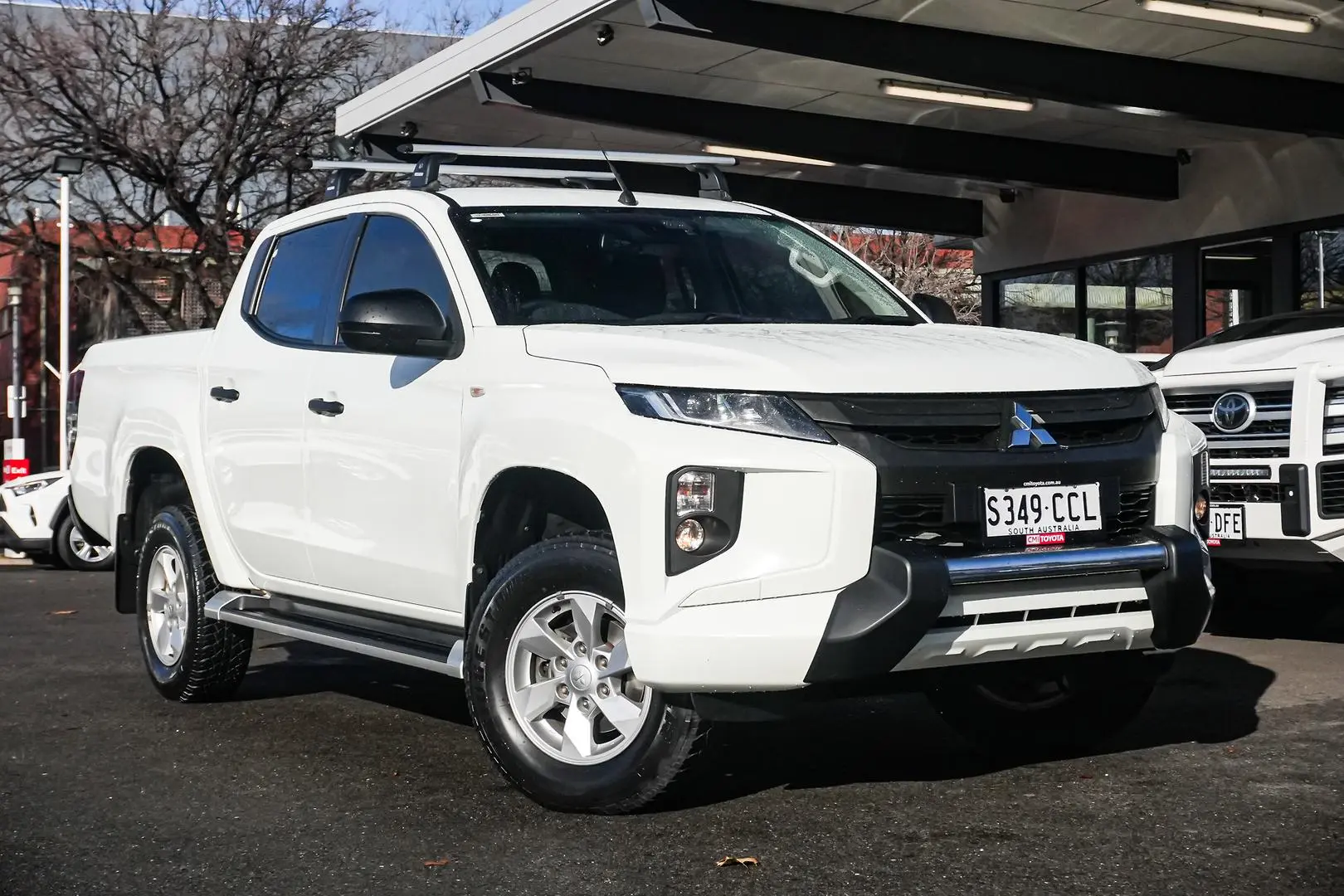 2019 Mitsubishi Triton Gallery Image 2