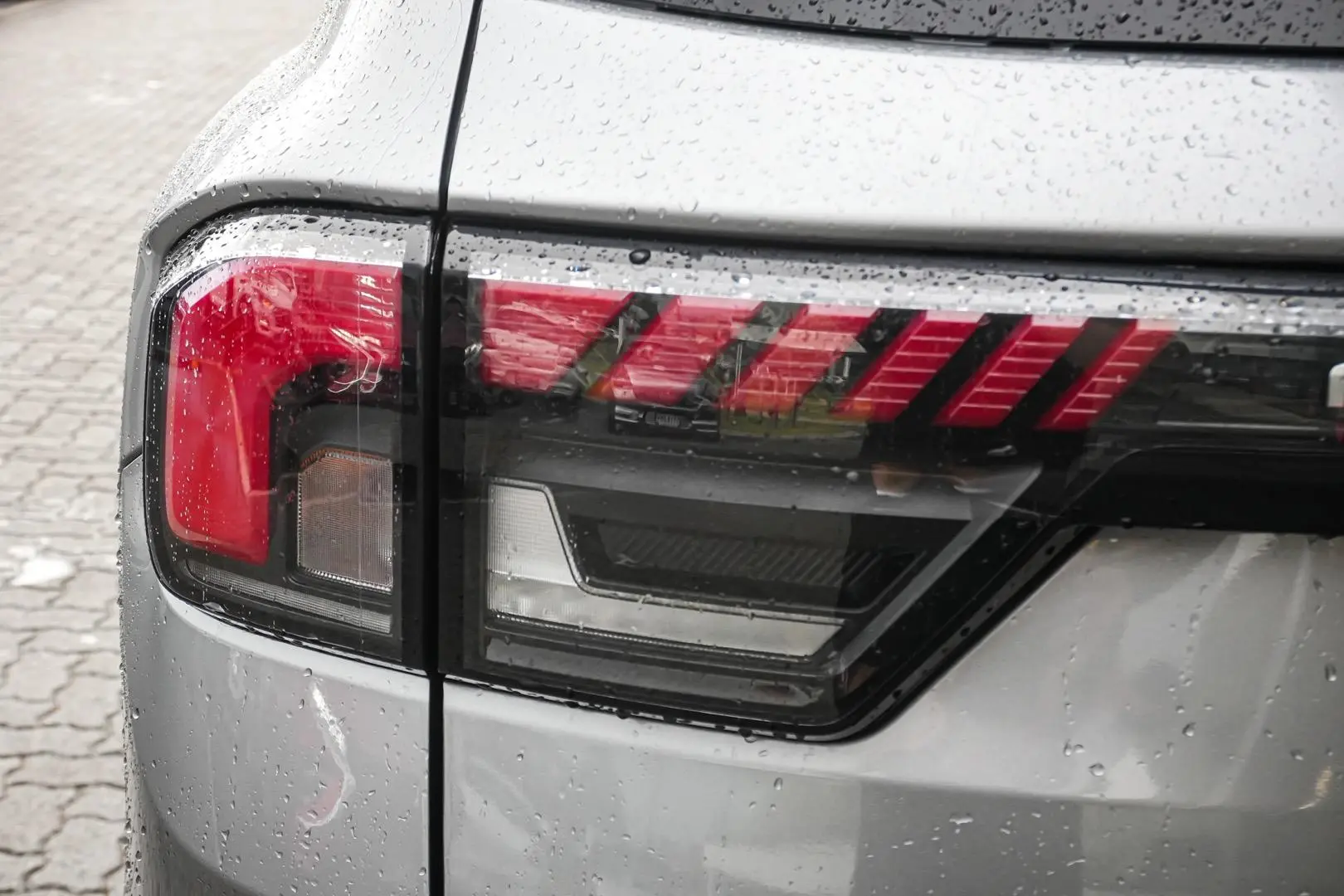 2024 Ford Everest Gallery Image 8