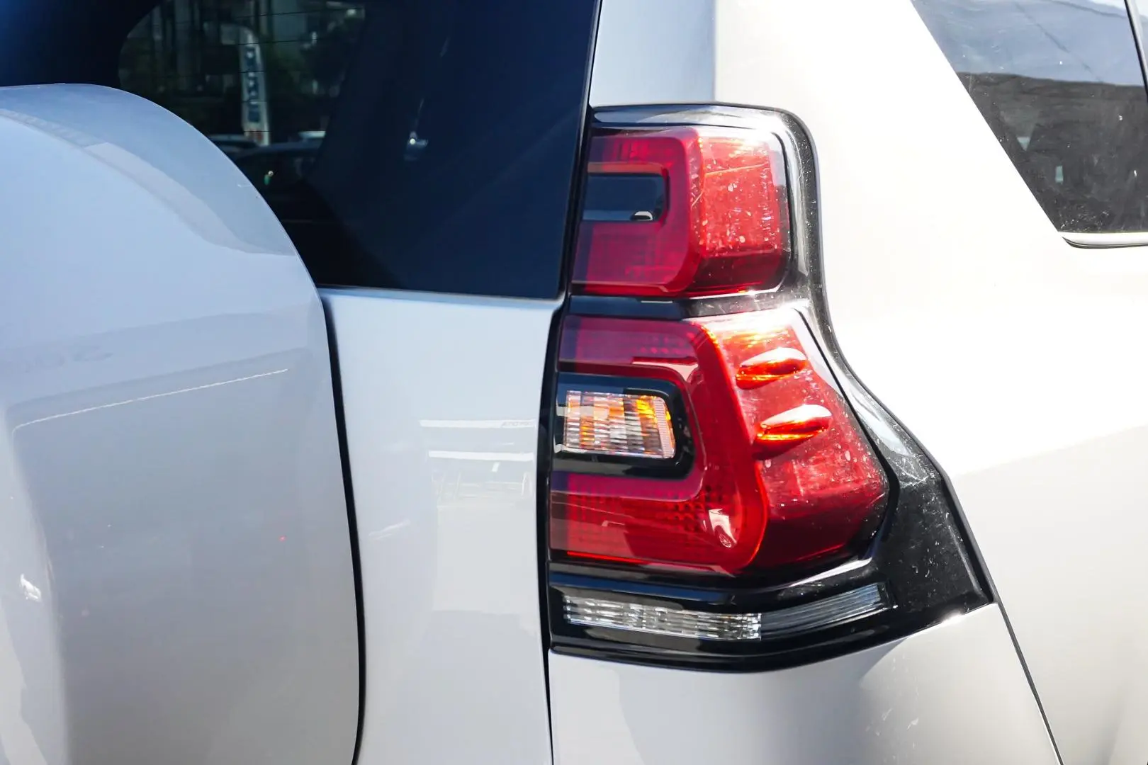 2022 Toyota Landcruiser Prado Gallery Image 14