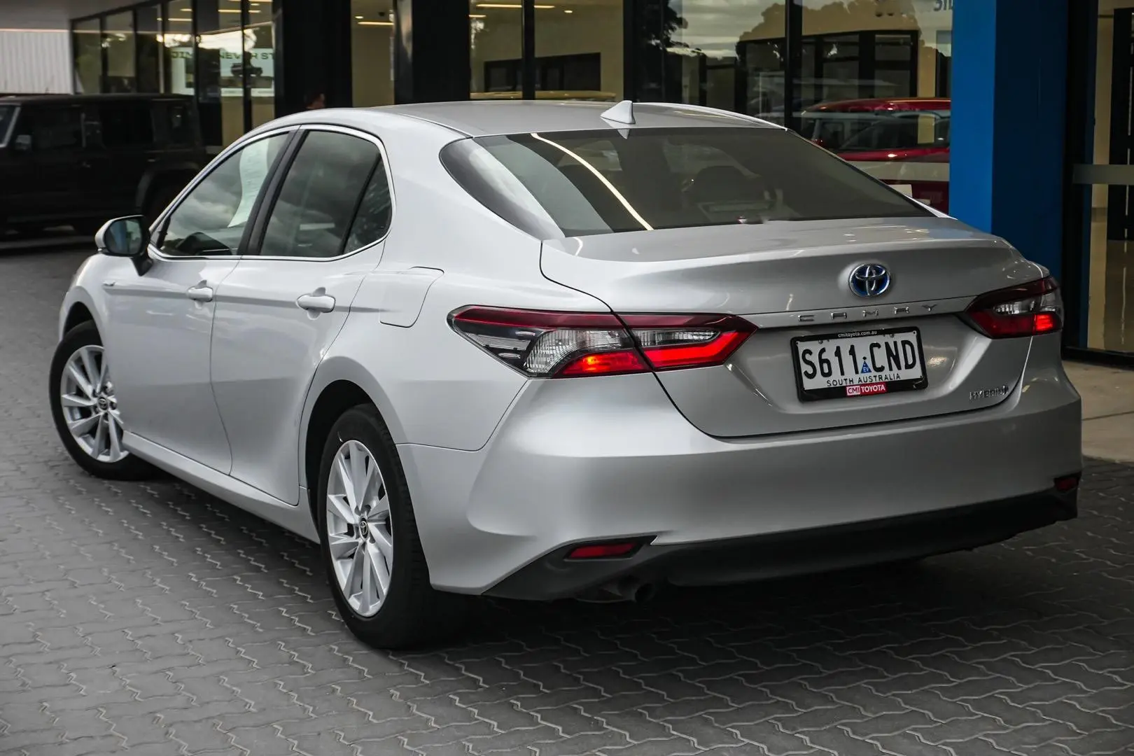 2021 Toyota Camry Gallery Image 3