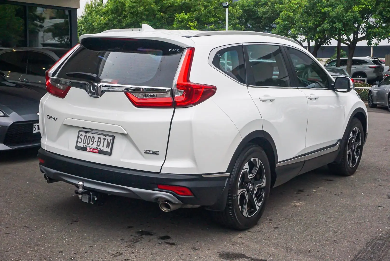 2017 Honda CR-V Image 2