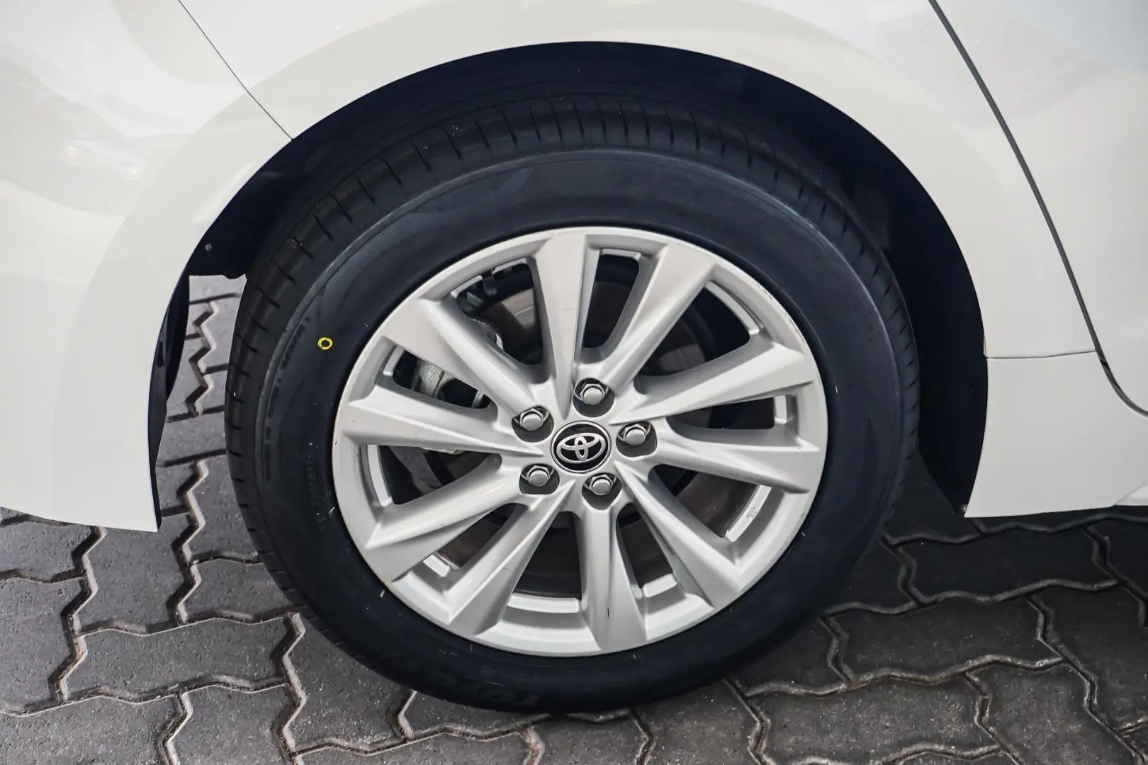 2023 Toyota Corolla Gallery Image 17