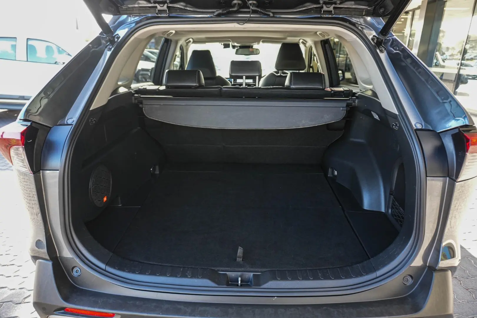2021 Toyota RAV4 Gallery Image 11