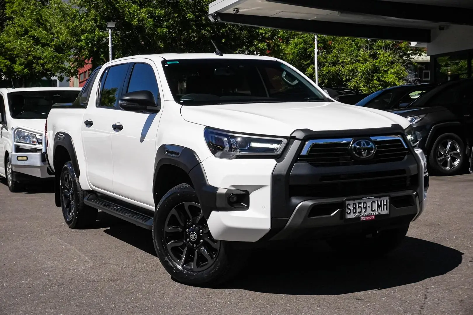 2021 Toyota Hilux Gallery Image 2