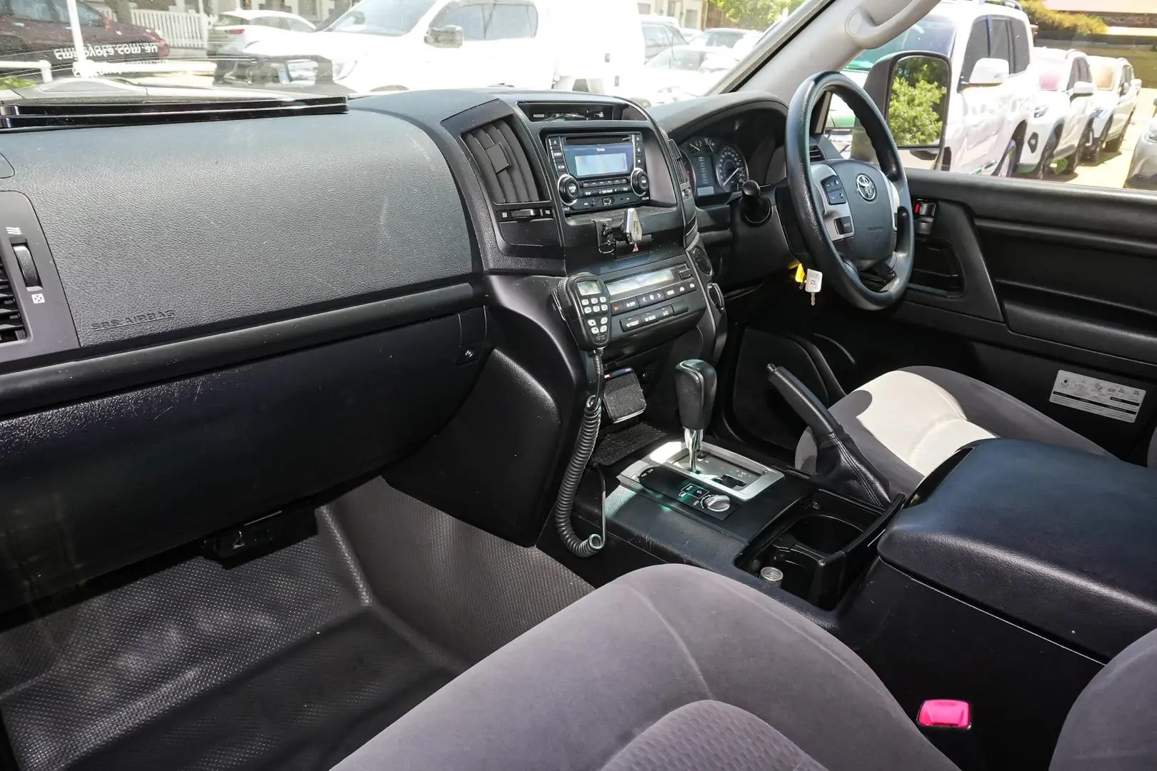 2012 Toyota Landcruiser Gallery Image 12