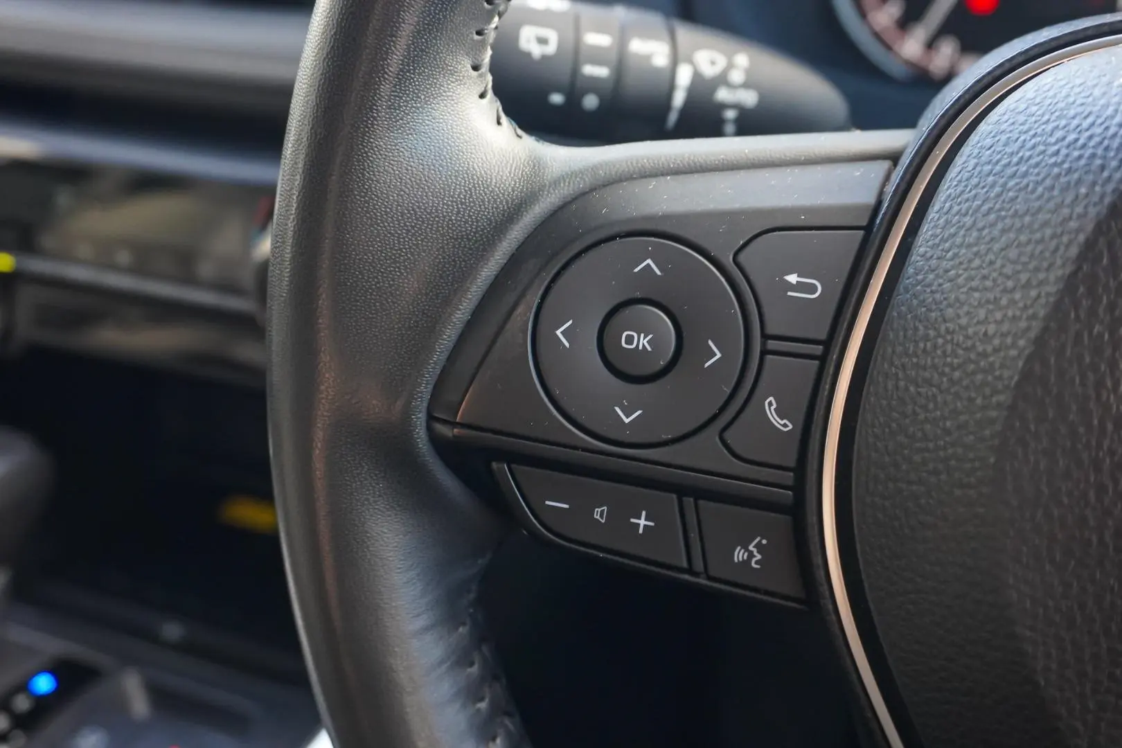 2024 Toyota RAV4 Gallery Image 17