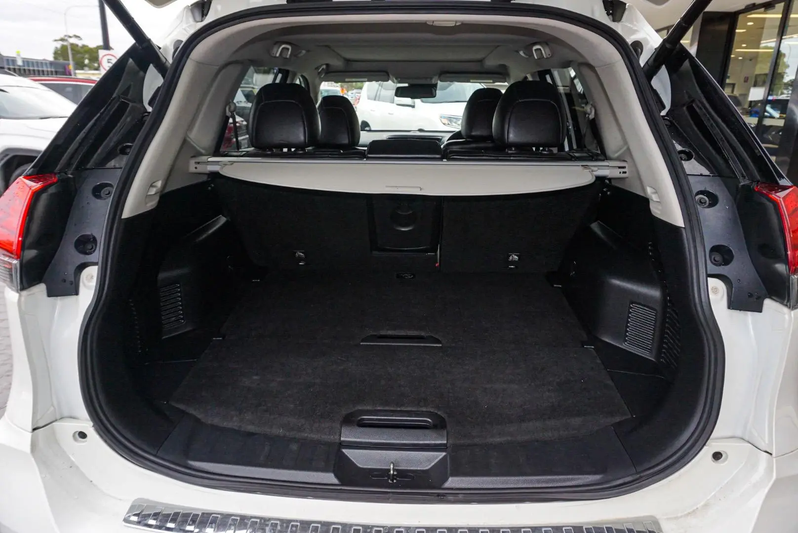 2021 Nissan X-TRAIL Gallery Image 11
