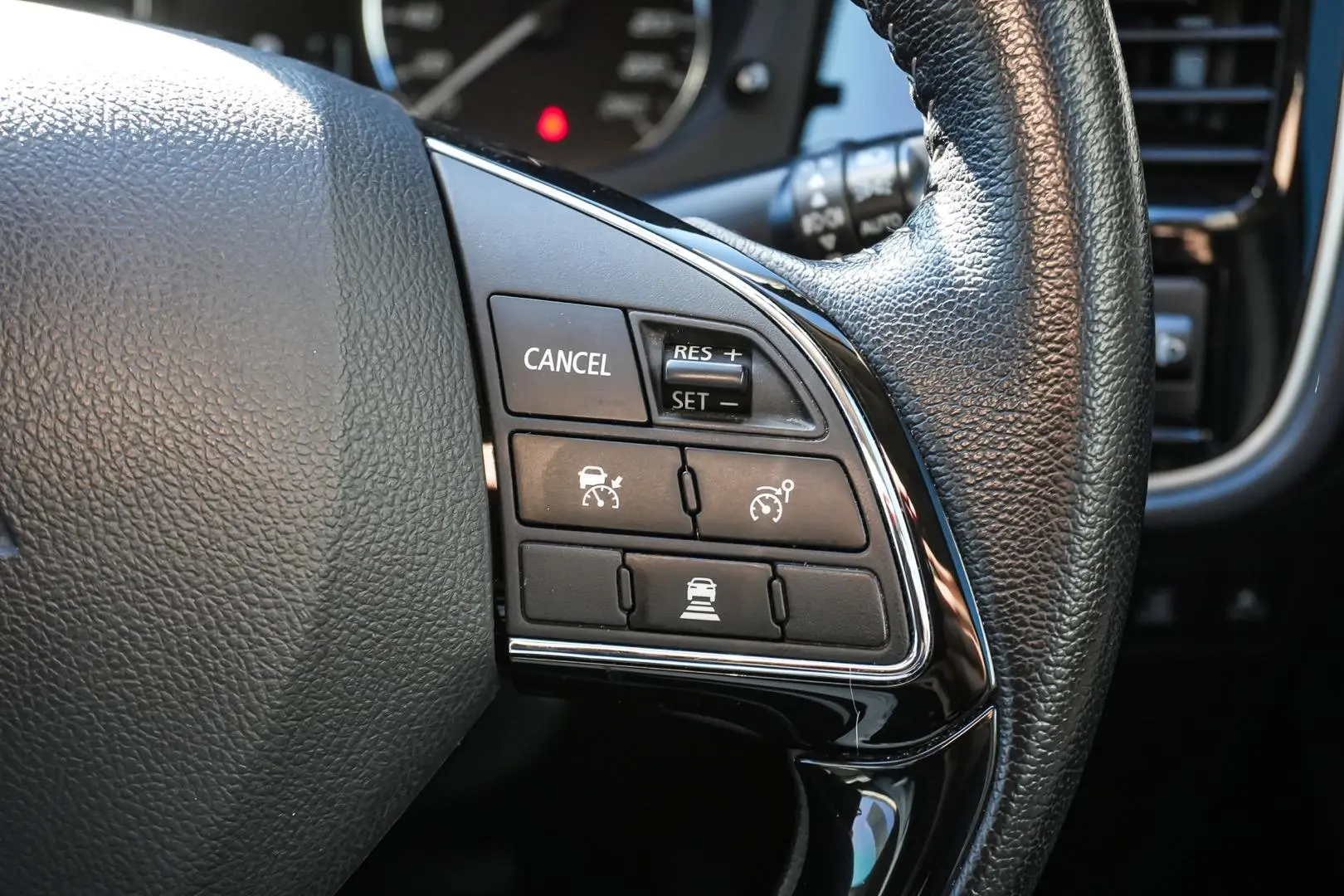 2019 Mitsubishi Outlander Gallery Image 20