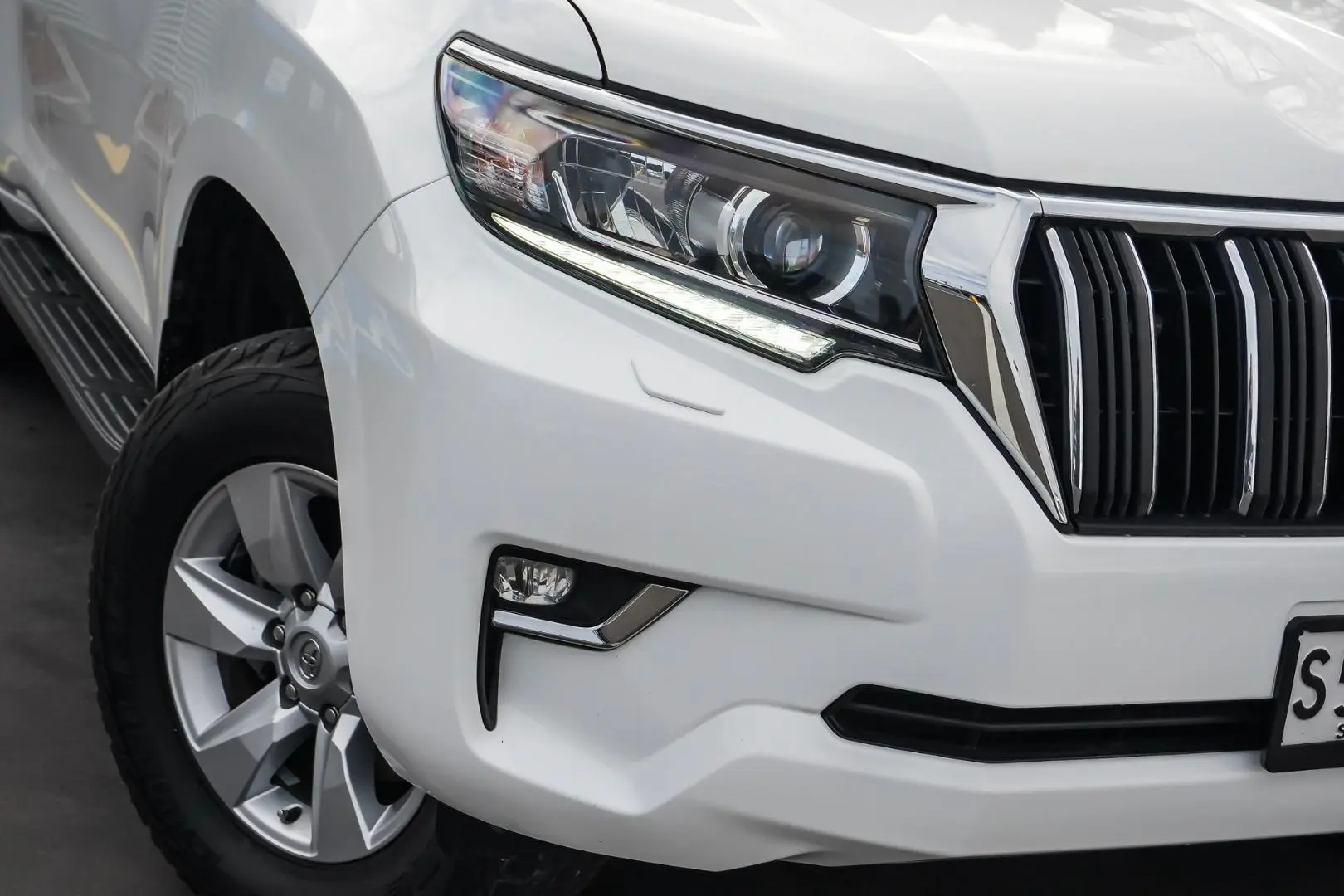 2021 Toyota Landcruiser Prado Gallery Image 12