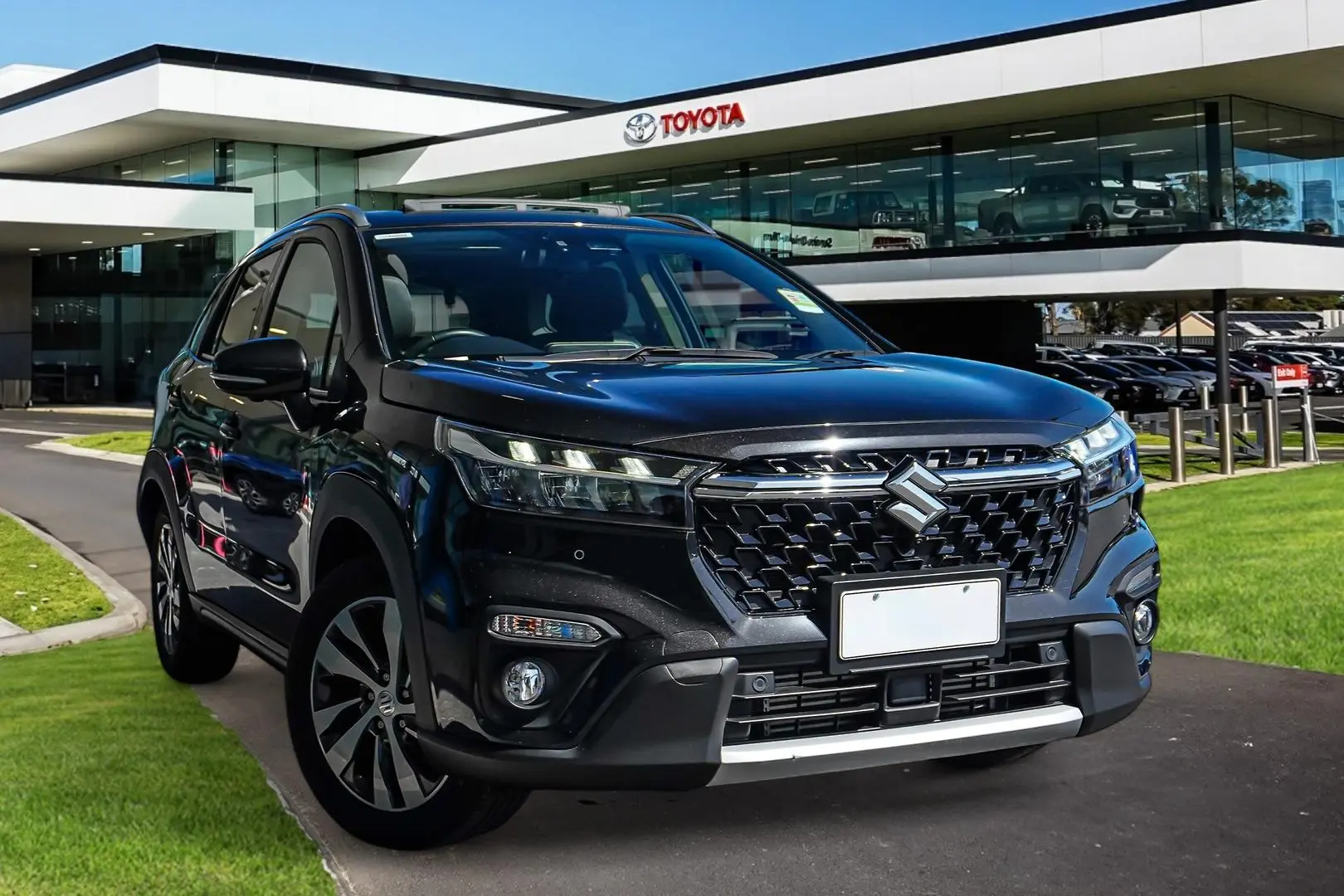 2023 Suzuki S-Cross Gallery Image 1