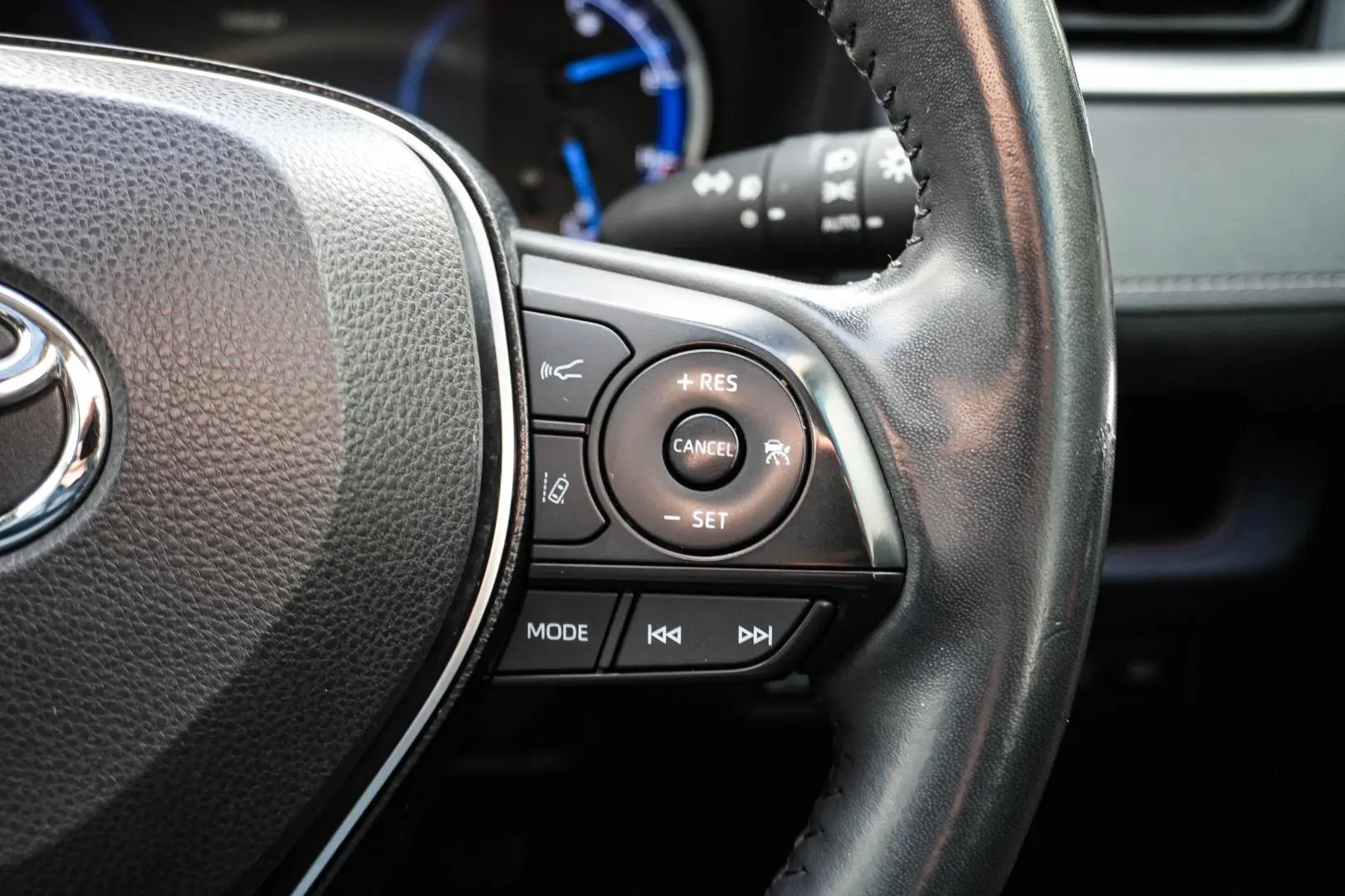 2020 Toyota RAV4 Gallery Image 21