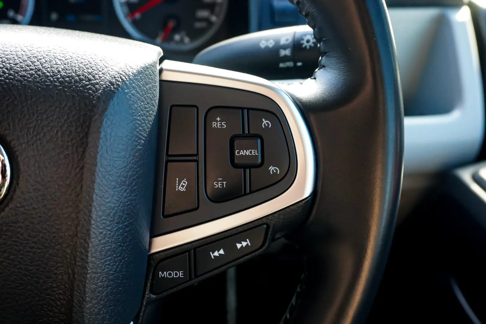 2024 Toyota Hiace Gallery Image 18