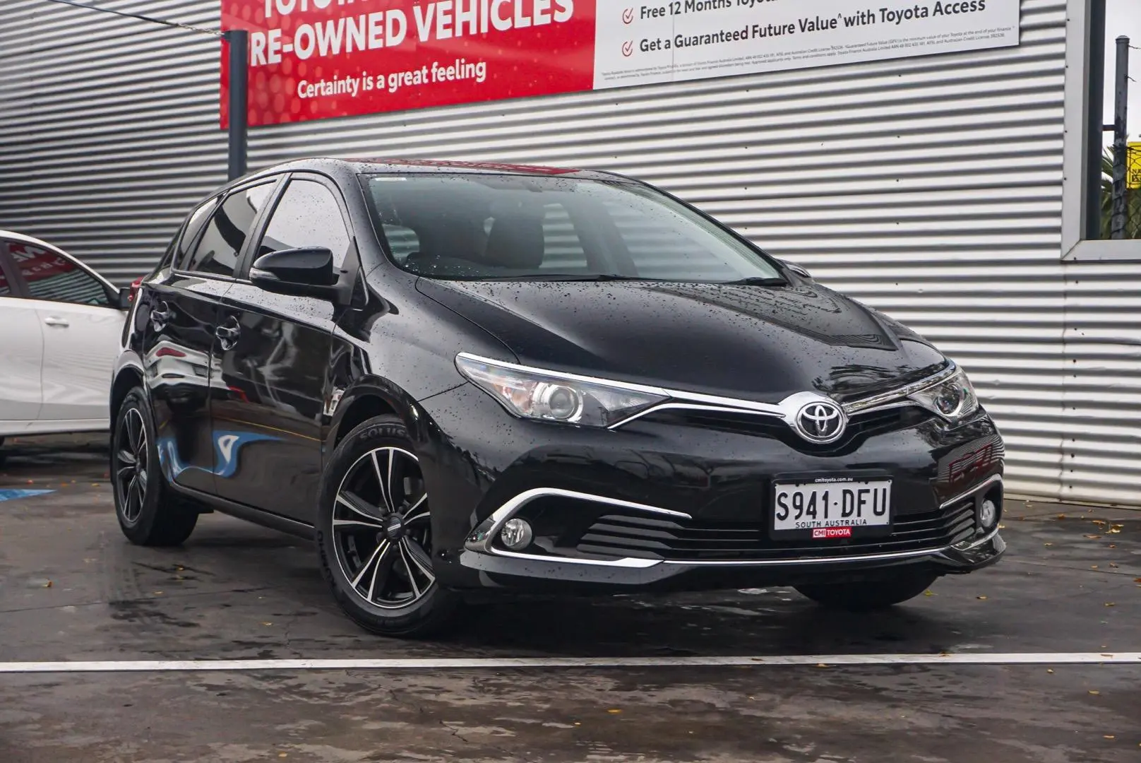 2018 Toyota Corolla Gallery Image 1