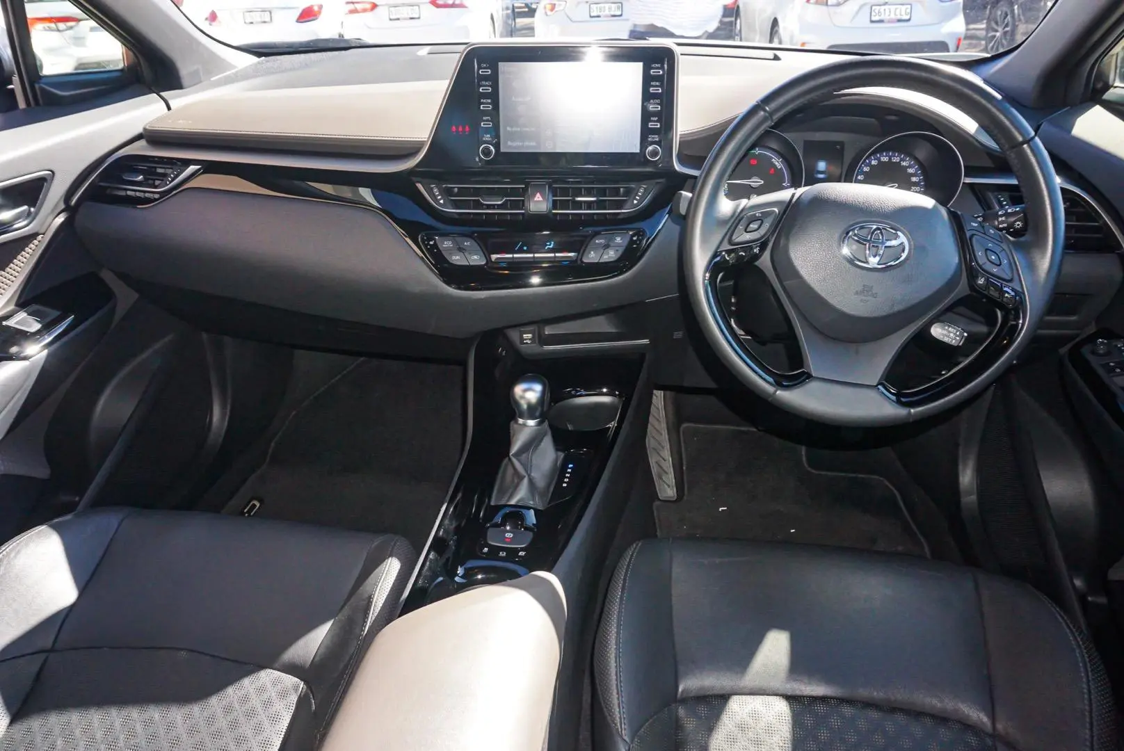 2023 Toyota C-HR Gallery Image 8