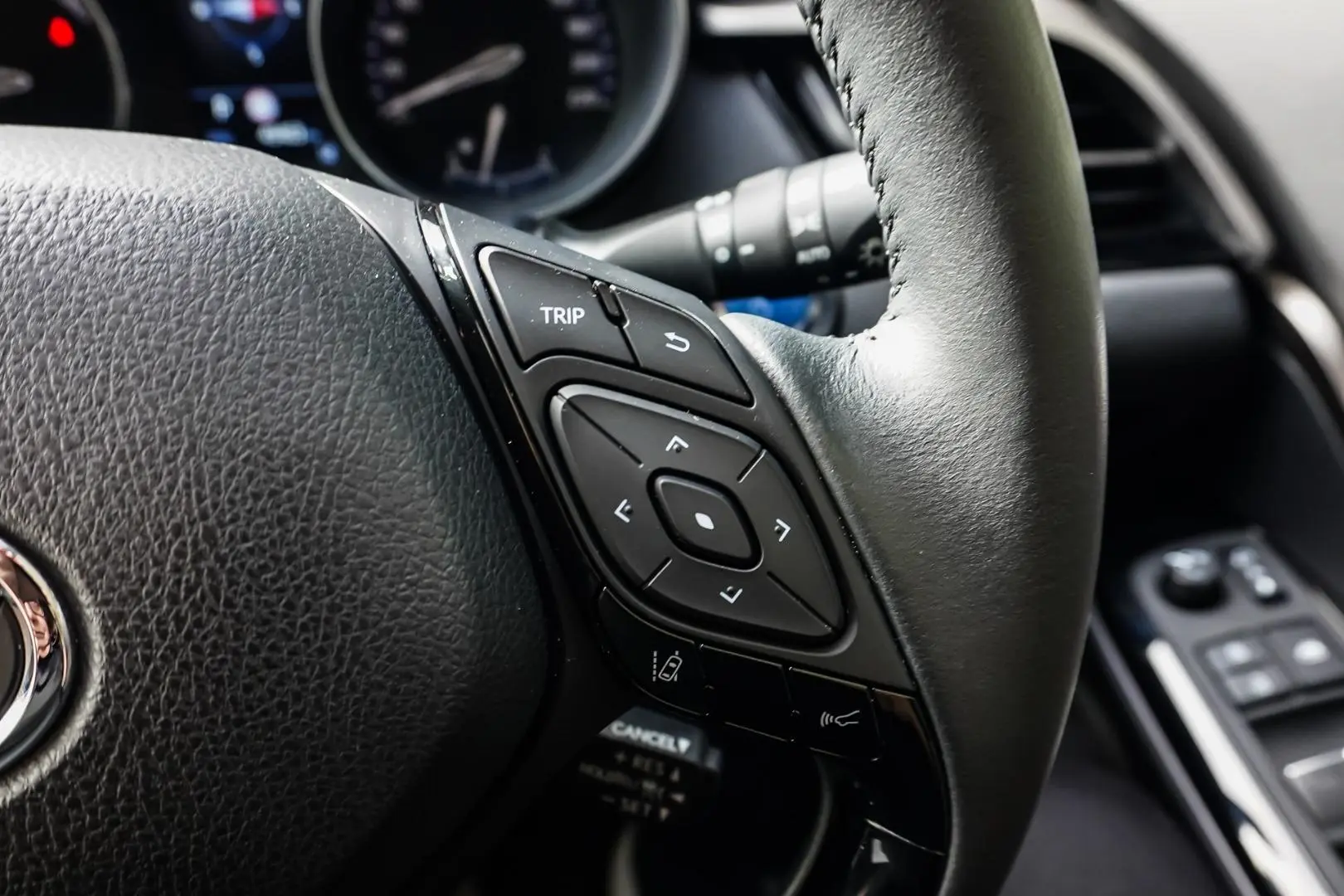 2021 Toyota C-HR Gallery Image 20