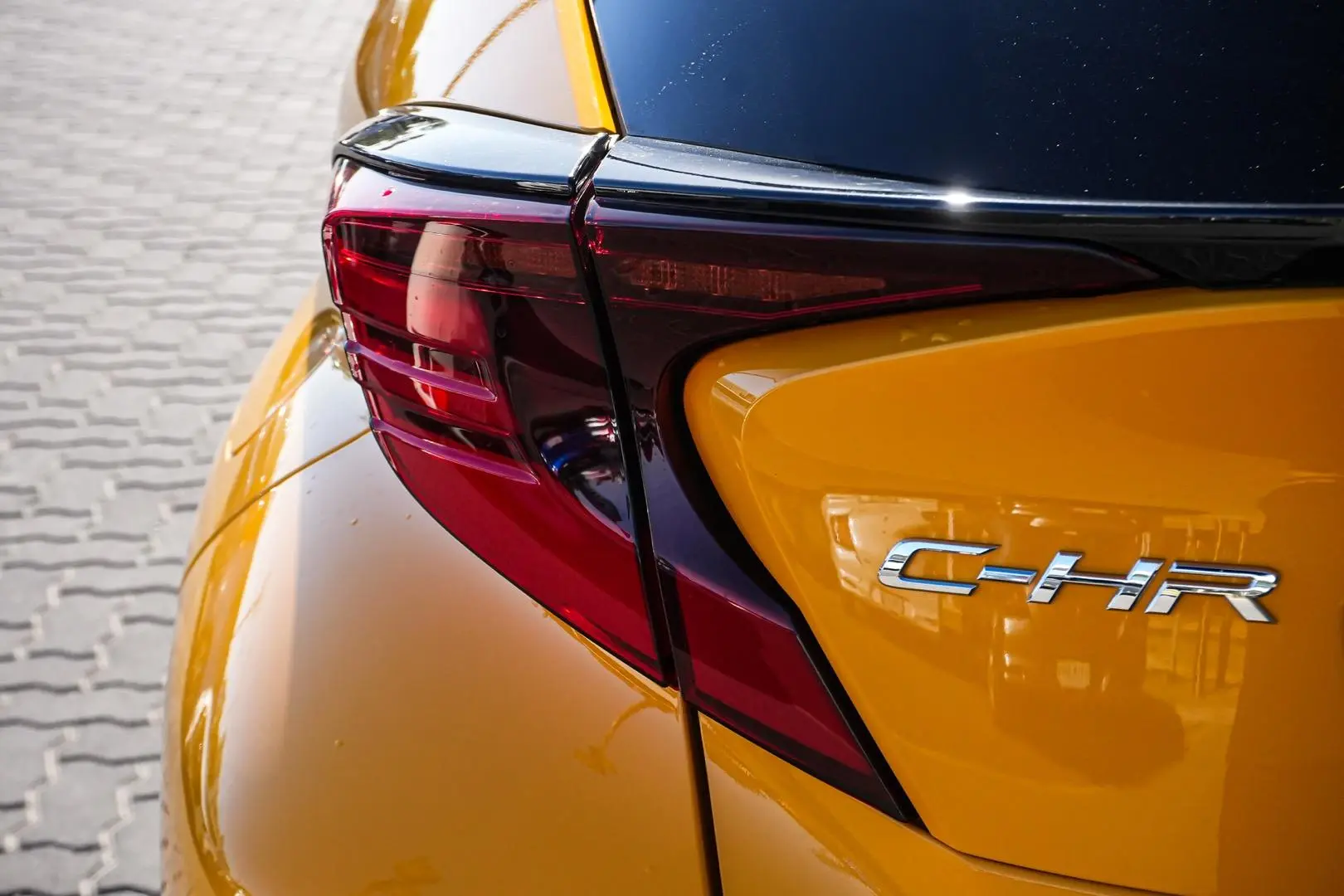 2021 Toyota C-HR Gallery Image 9