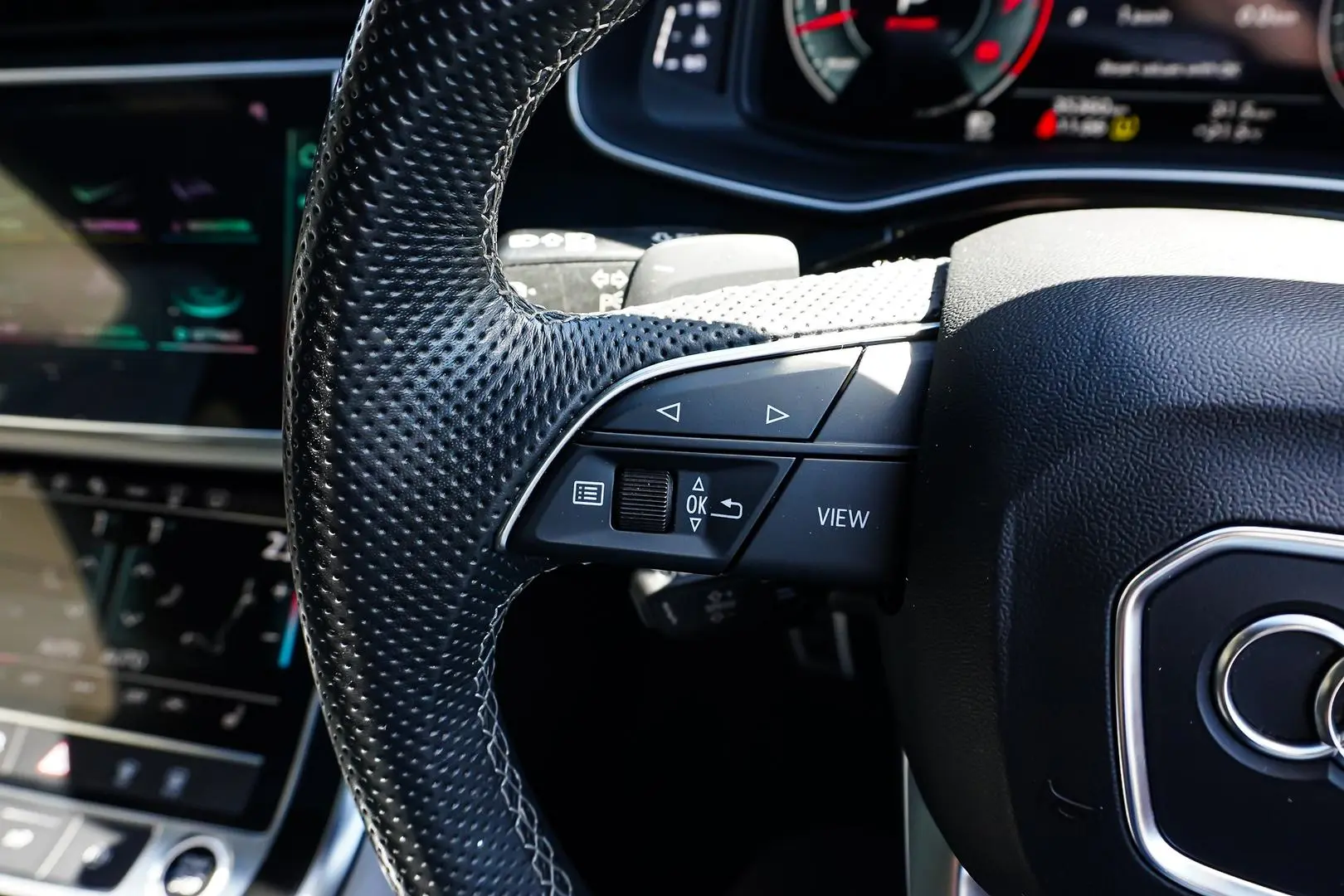 2022 Audi Q7 Gallery Image 22