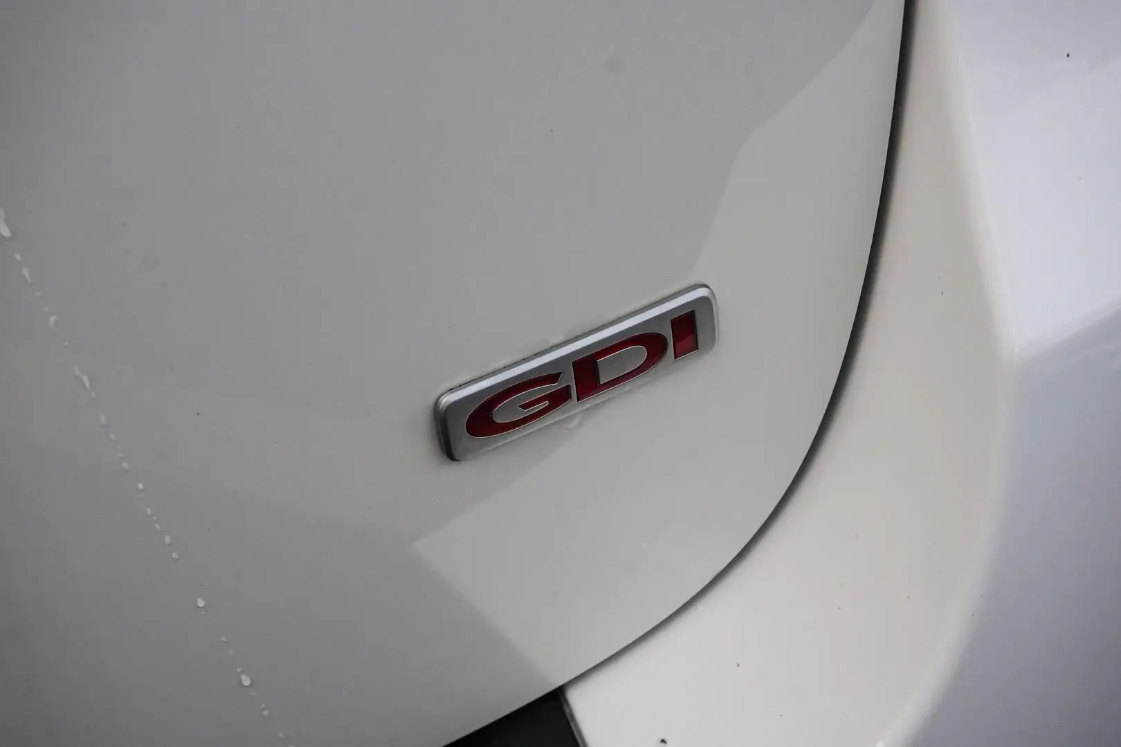 2018 Kia Carnival Gallery Image 10