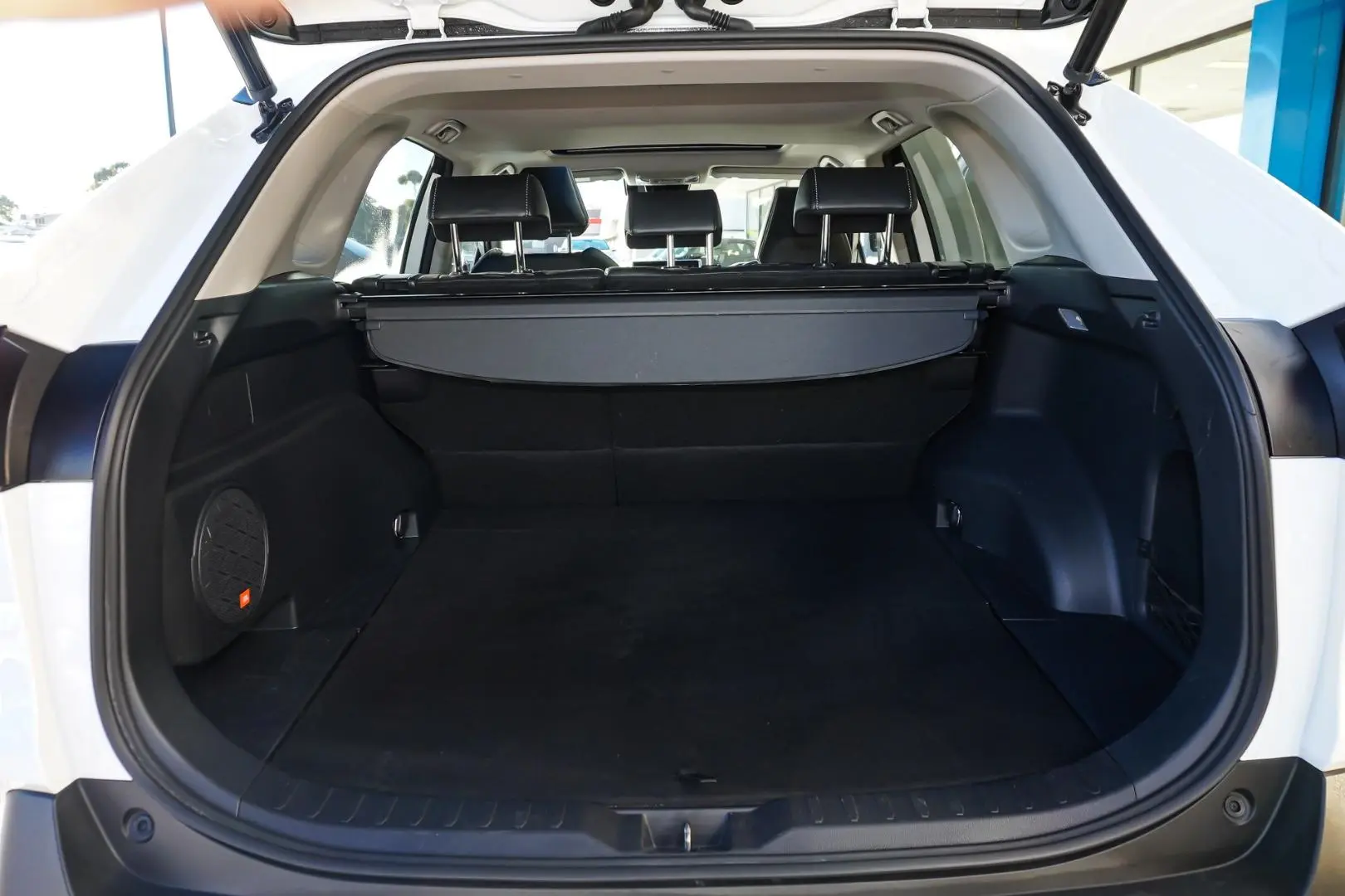 2021 Toyota RAV4 Gallery Image 9