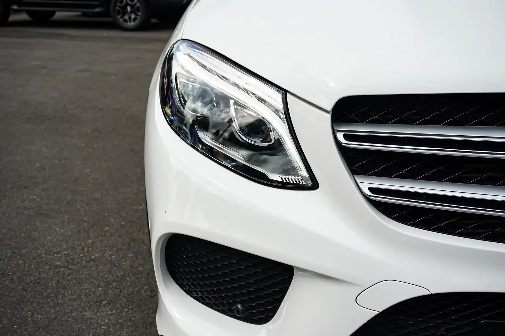 2017 Mercedes-Benz GLE-Class Gallery Image 12