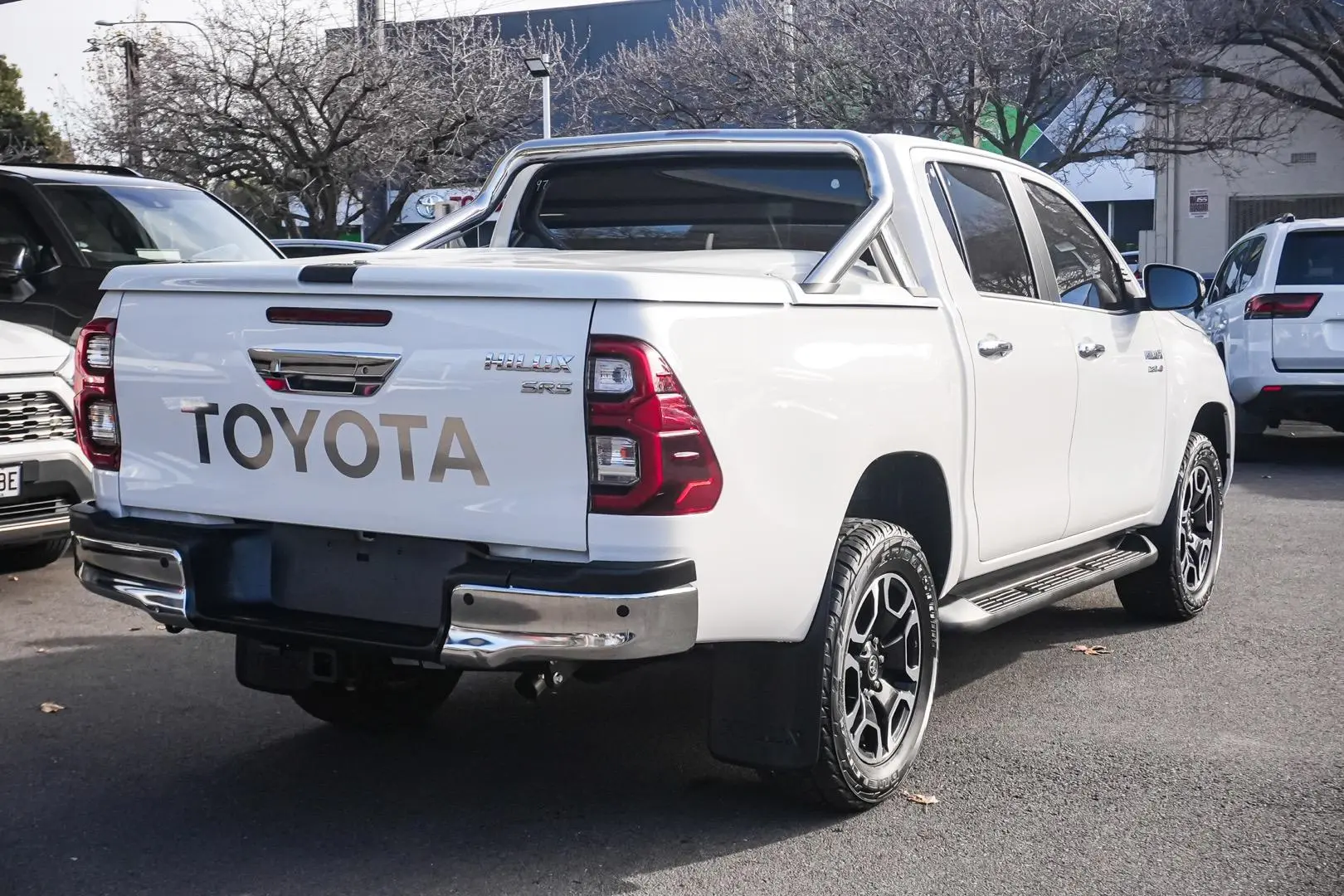 2020 Toyota Hilux Gallery Image 2