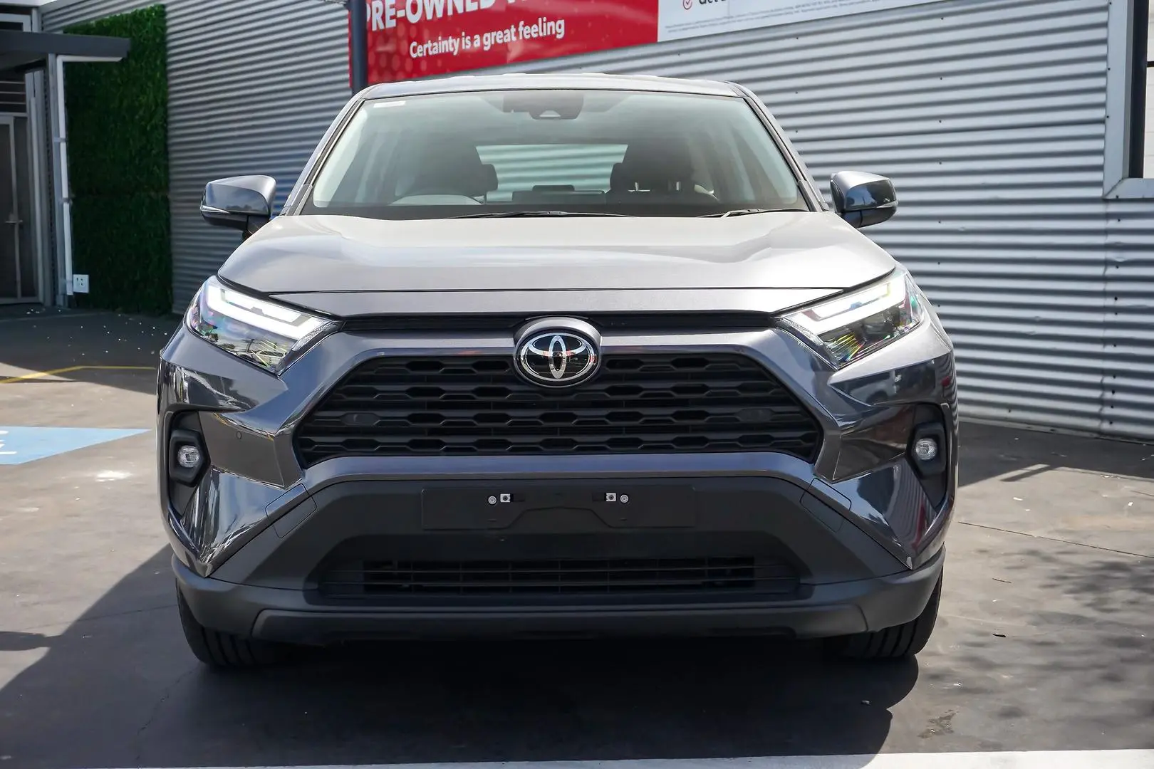 2025 Toyota RAV4 Gallery Image 5