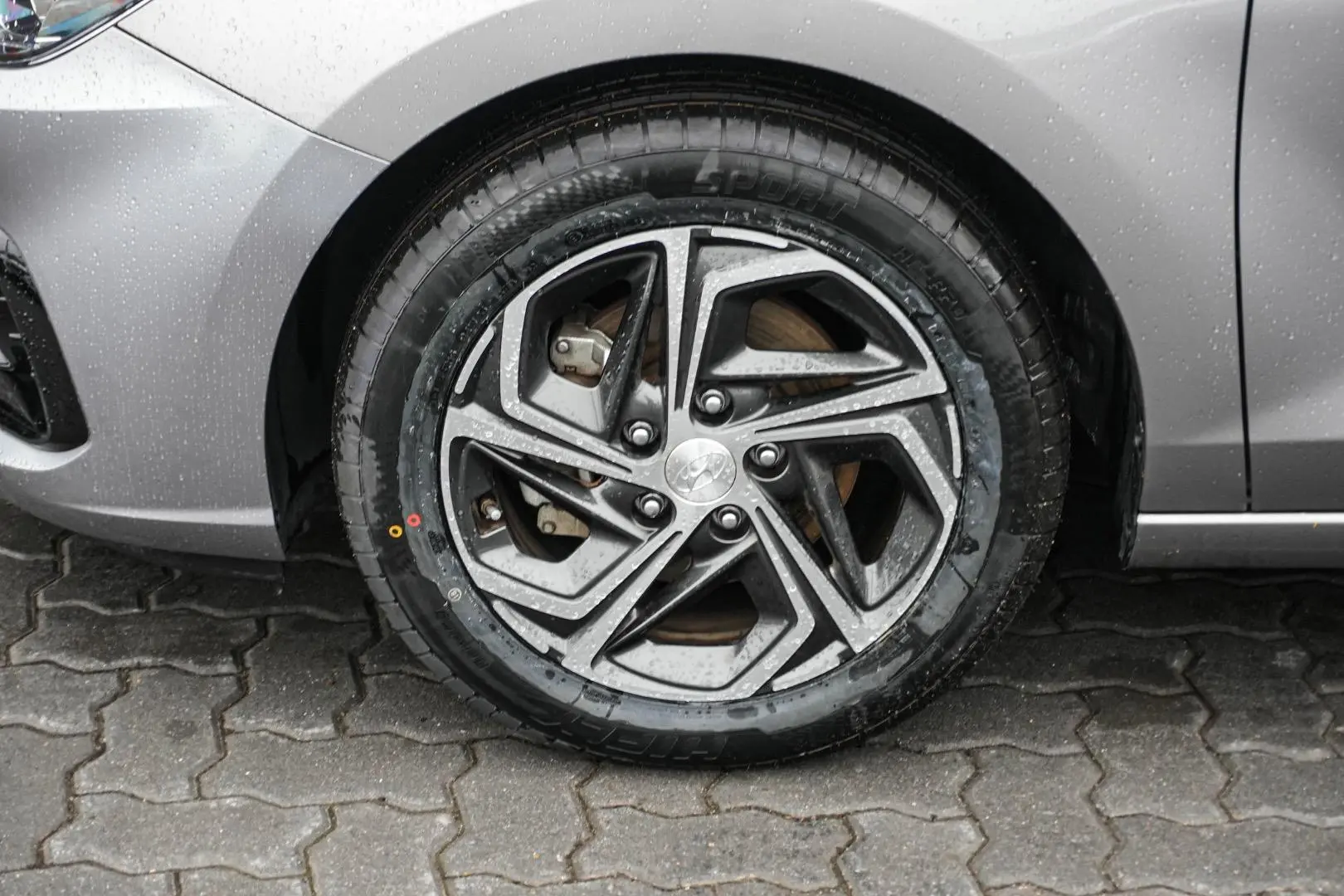 2021 Hyundai i30 Gallery Image 10