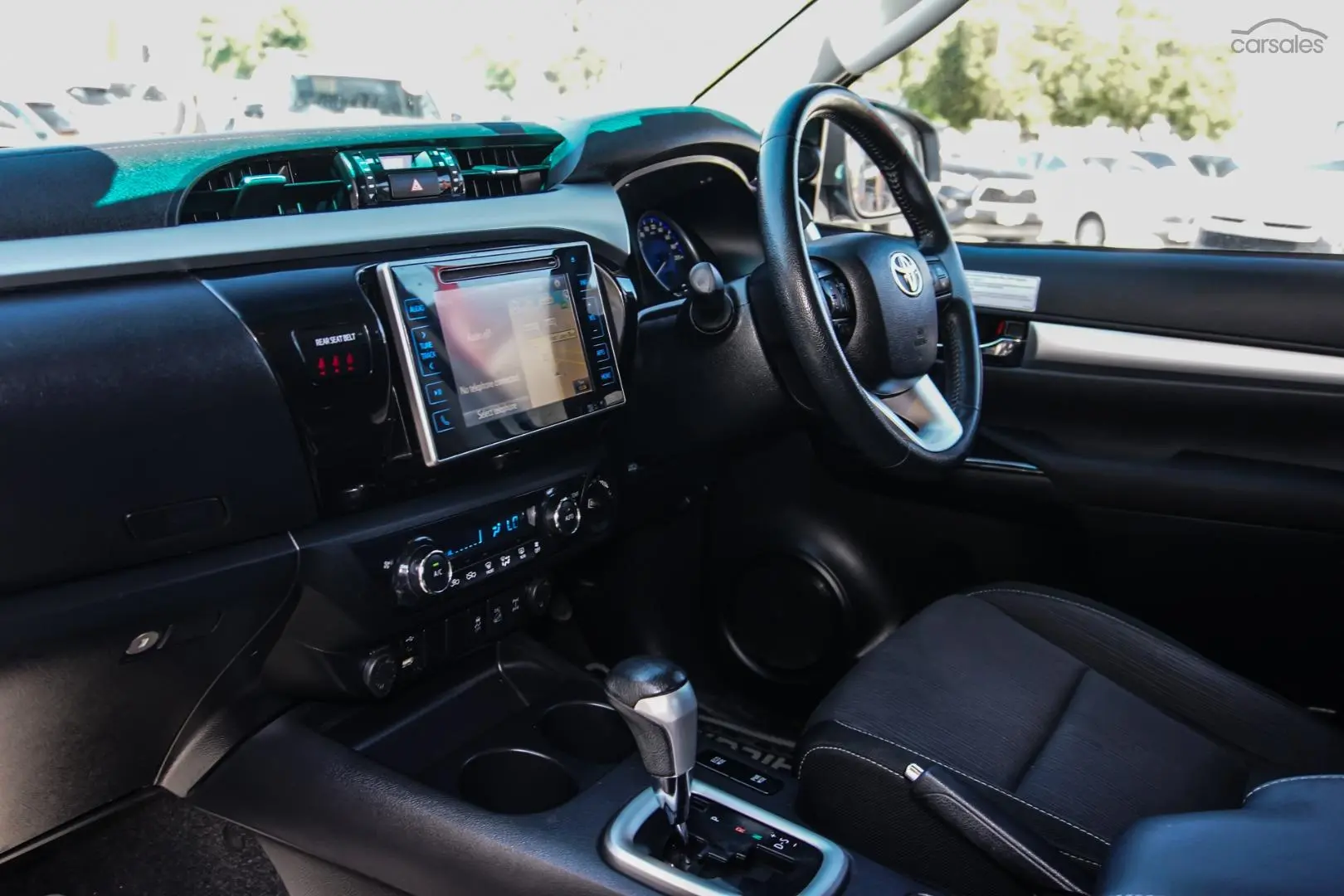 2019 Toyota Hilux Image 15