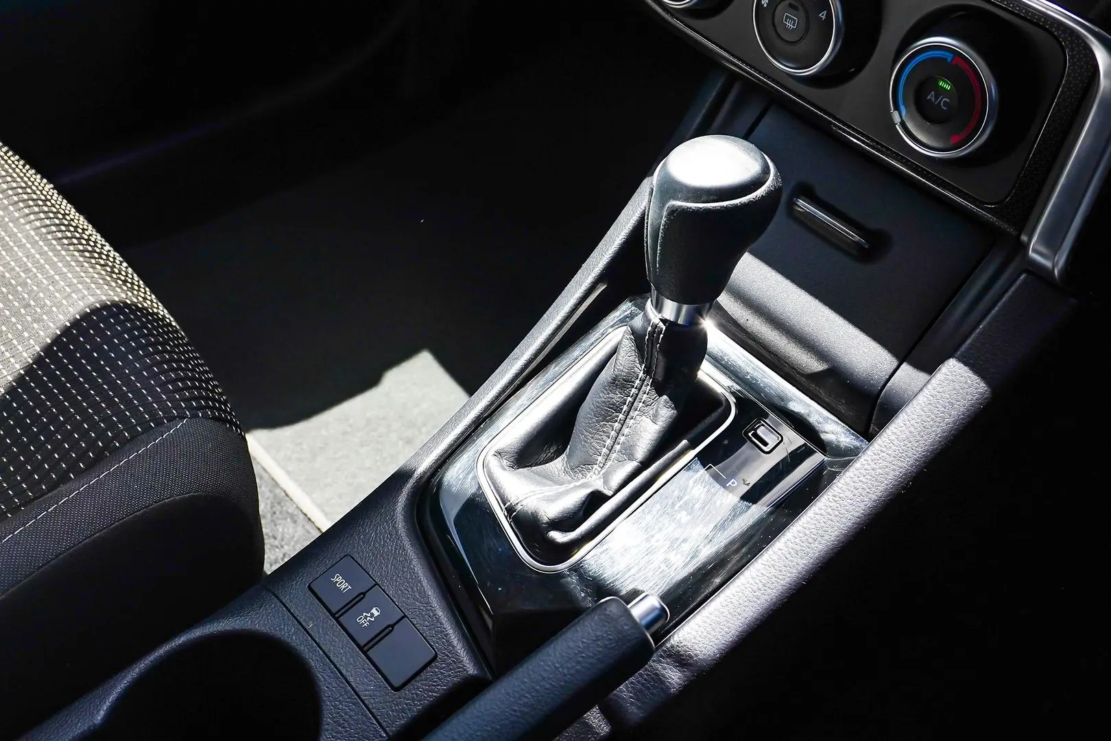 2018 Toyota Corolla Gallery Image 18