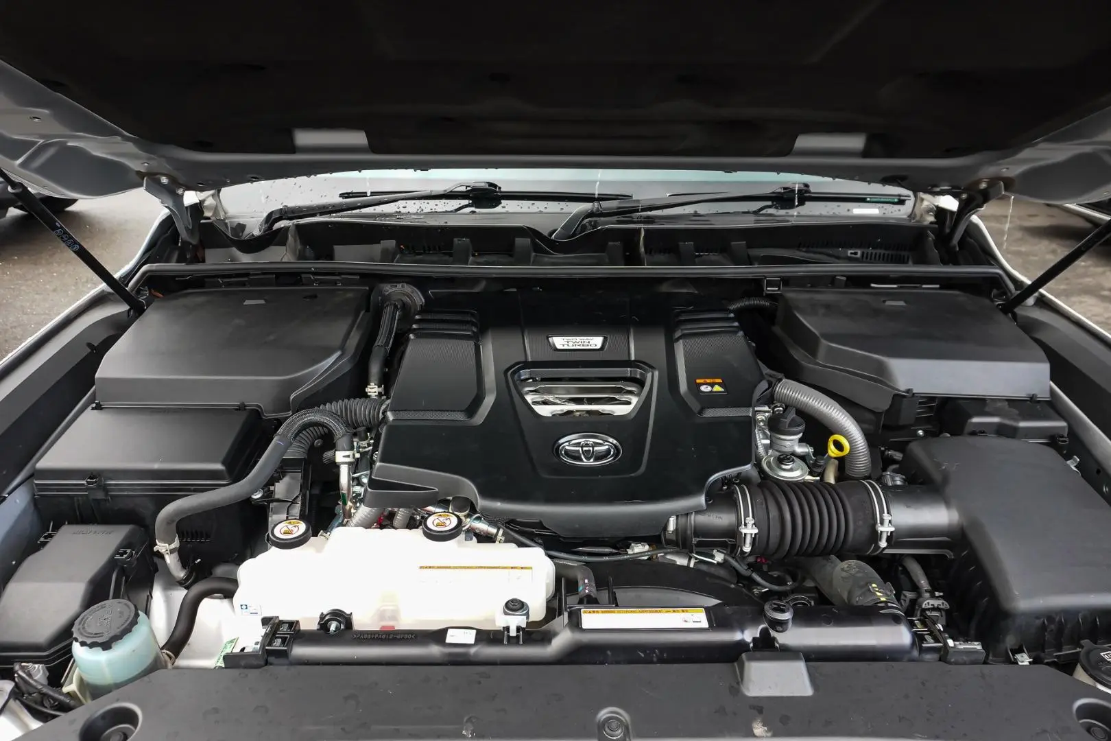 2024 Toyota Landcruiser Gallery Image 26