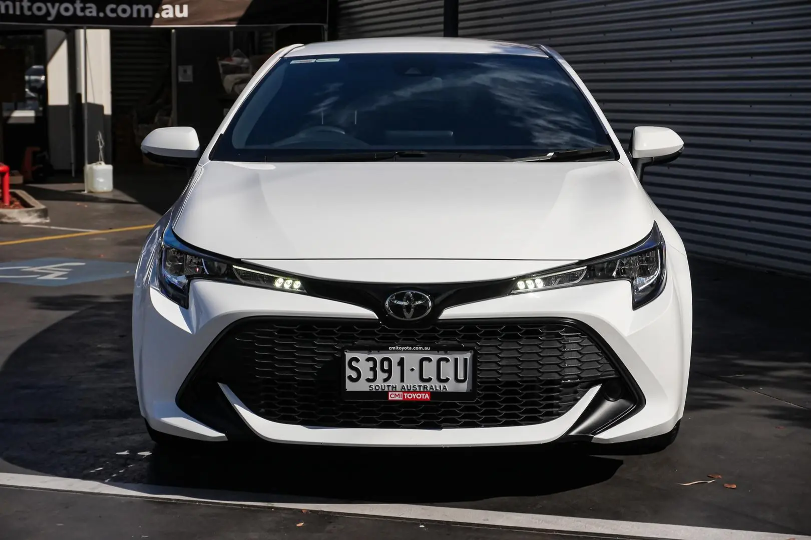 2019 Toyota Corolla Gallery Image 5
