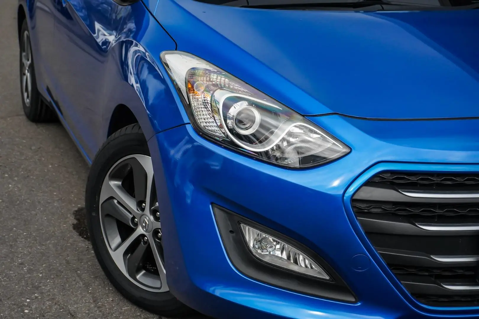 2016 Hyundai i30 Gallery Image 12