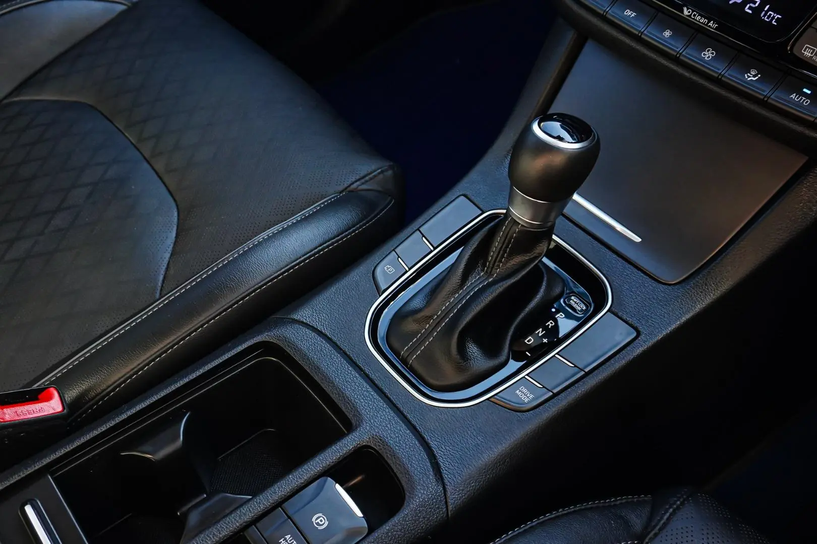 2022 Hyundai i30 Gallery Image 18