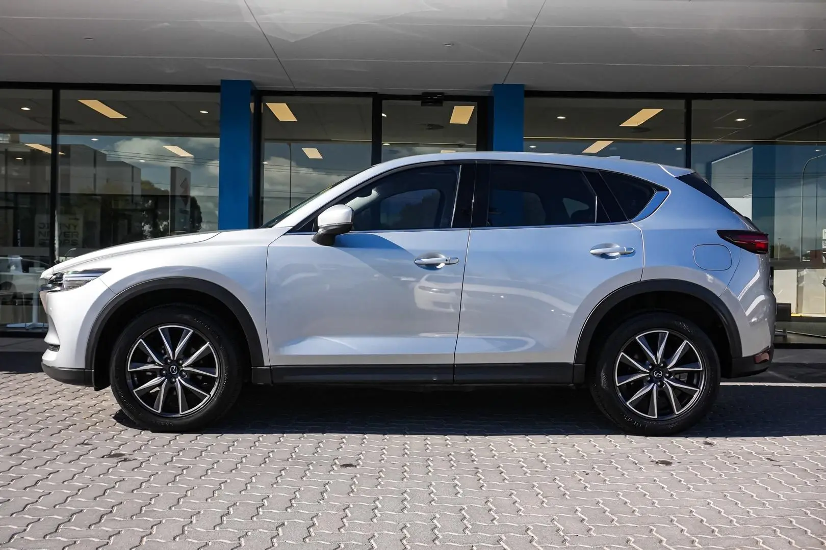 2018 Mazda CX-5 Gallery Image 4