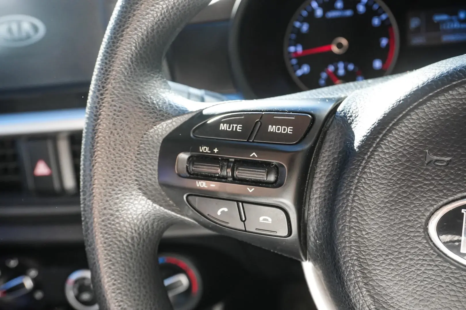 2017 Kia Picanto Gallery Image 19