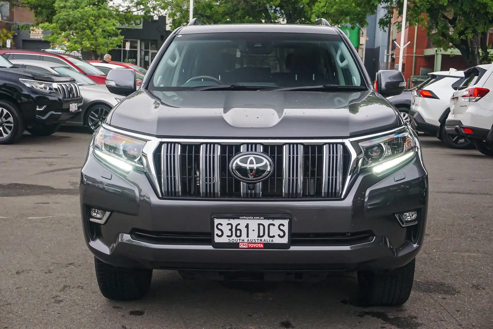 2022 Toyota Landcruiser Prado Image 4